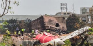 Hallan caja negra del vuelo de Air India tras accidente
