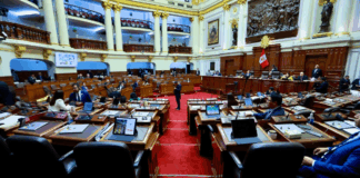 Pleno del Congreso no alcanzó votos para restablecer reelección