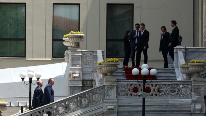 Rusia y Ucrania abren en Estambul la segunda negociacion de paz Rusia y Ucrania abren en Estambul la segunda negociacion de paz