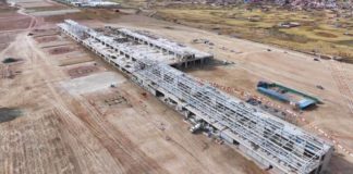 Ministro Sandoval supervisa avance del Aeropuerto de Chinchero