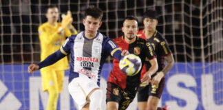 Alianza Lima derrotó a Melgar y no se aleja de la punta