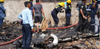Avión con destino a Londres y 240 personas a bordo se estrelló