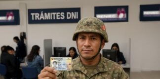 Reniec dará DNIs electrónicos gratuitos a militares y policías
