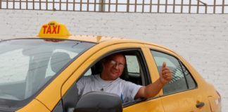 Todos los taxis deberán estar pintados de amarillo