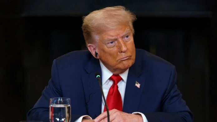 Donald Trump amenaza a Canadá con un arancel del 35 %