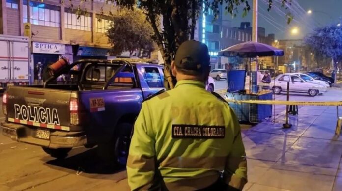 Balean a ambulante en Breña Balean a ambulante en Breña