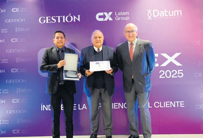 Caja Huancayo lidera atención al cliente