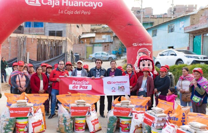 Caja huancayo enseña a  mamis de ollas comunes