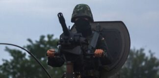 Imponen ley marcial en frontera con Camboya