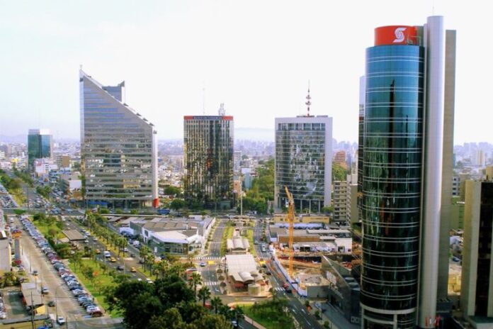 Perú lidera la región en reservas