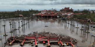 Tifón Danas barre Taiwán