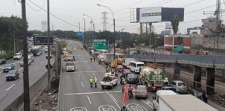 Surco: triple choque ocasiona tráfico intenso en la avenida Javier Prado