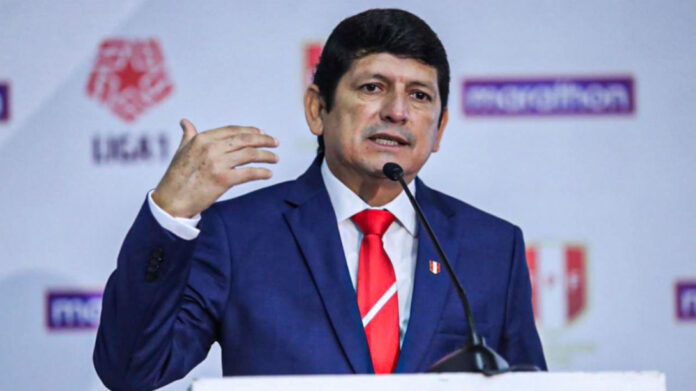 Agustín Lozano va por la reelección de la presidencia de la FPF