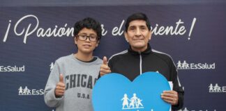 Hombre vuelve a caminar luego de sorprende cirugía
