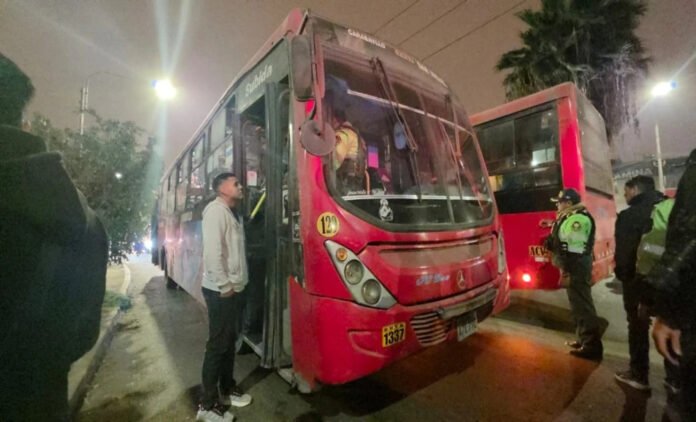 Sicario se hace pasar como pasajero y mata a chofer de bus
