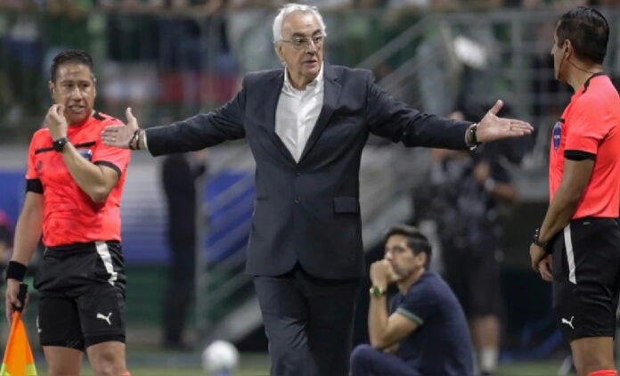 Jorge Fossati conforme tras empate de Universitario ante Palmeiras