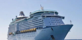 Crucero con 8500 personas se detuvo por una avería en los motores