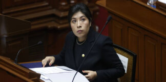 Betssy Chávez retoma huelga de hambre y deja carta testamentaria
