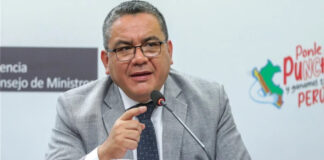 Santiváñez pide al PJ ordenar a Fiscalía concluir investigación preliminar en su contra