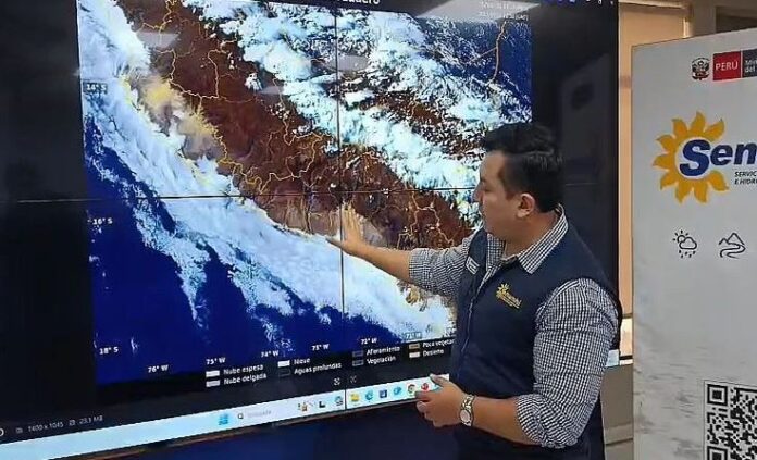 “Alerta naranja” en 8 regiones costeras “Alerta naranja” en 8 regiones costeras