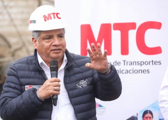 César Sandoval César Sandoval