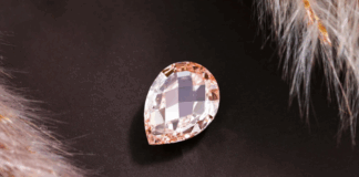 El diamante rosa está clasificado como 'Fancy Intense'