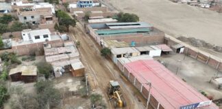 Vecinos de AA.HH. El Golf tendrán pistas y veredas en Santa Rosa