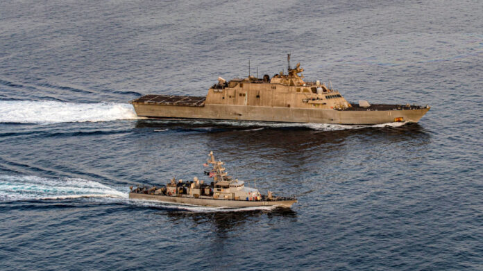 EE.UU. mueve FF.AA al Caribe para enfrentar a cárteles latinoamericanos EE.UU. mueve FF.AA al Caribe para enfrentar a cárteles latinoamericanos