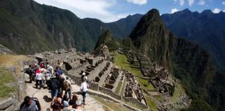 Alcalde de Chinchero critica ausencia de Eduardo Arana en reunión por crisis en Machu Picchu