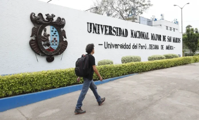 Estudiantes de la UNMSM levantan toma del campus tras acuerdo