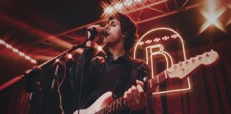 Jaze hace sold out en España y sigue llevando la música peruana al mundo