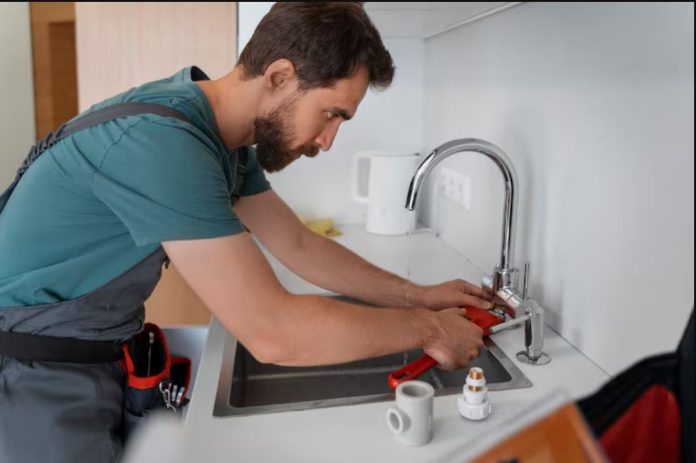 Así cambias el fregadero de la cocina en forma fácil Así cambias el fregadero de la cocina en forma fácil
