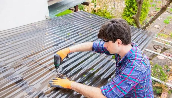 Cómo instalar facil un techo de policarbonato Cómo instalar facil un techo de policarbonato