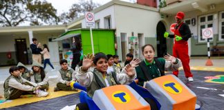Niños aprenden «al volante» las normas de tránsito en San Isidro