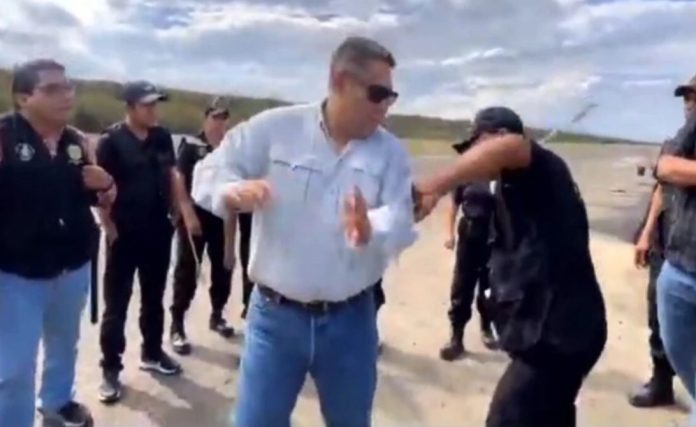 Ronderos azotan a gerente de Córpac