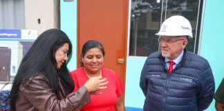 Surco entregó viviendas a  familias en extrema pobreza