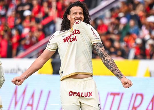 Universitario venció por 2-1 a Melgar Universitario venció por 2-1 a Melgar