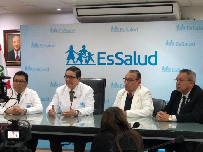 Essalud anuncia que contratará nuevos personal por colapso por huelga indefinida Essalud anuncia que contratará nuevos personal por colapso por huelga indefinida