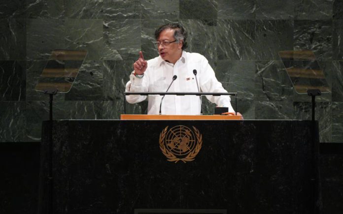 Estados Unidos revocaría visa a Gustavo Petro por 
