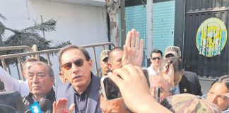 Vizcarra salió a victimizarse para intentar voltear su situación penal