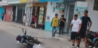 Lo acribillan en puerta de pollería