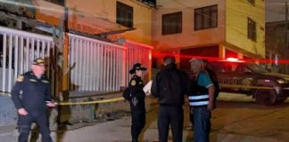 Asesinan a pasajero dentro de combi