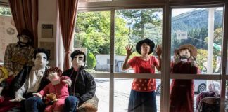 Niagoro, la aldea de muñecos fantasma Niagoro, la aldea de muñecos fantasma