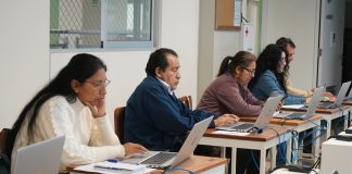becas para capacitar maestros
