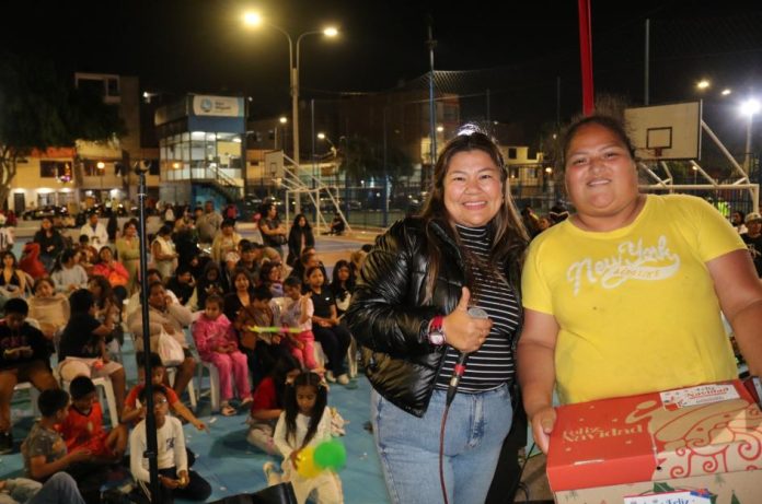 Agasajan a vecinos de San Miguel por navidad