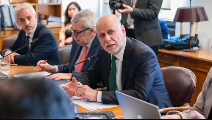 Chile niega crisis migratoria Chile niega crisis migratoria