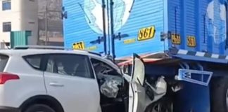 Conductor muere tras estrellarse con camión