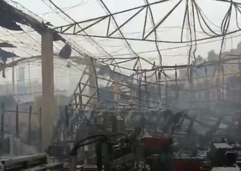 Incendio consumió fábrica en SJL Incendio consumió fábrica en SJL