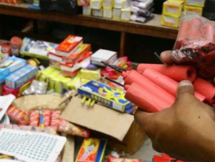 Pirotecnia solo está permitida en ferias Pirotecnia solo está permitida en ferias