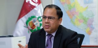 Ministro descarta despidos en Inpe Walter Martínez